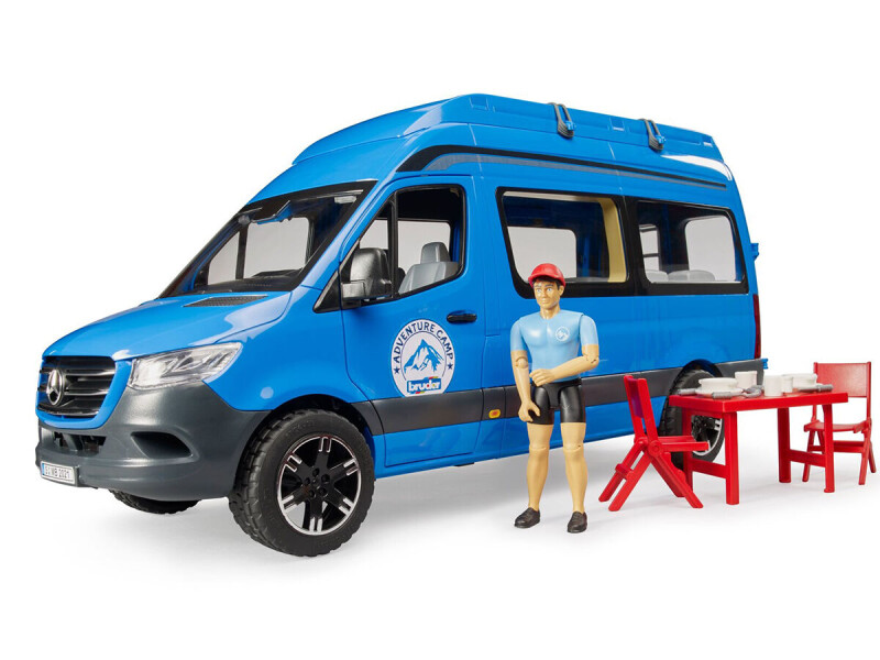 Bruder MB Sprinter Camper s řidičem a příslušenstvím 1:16